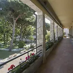 宾馆 Casa Valdese Di Vallecrosia 瓦莱克罗夏