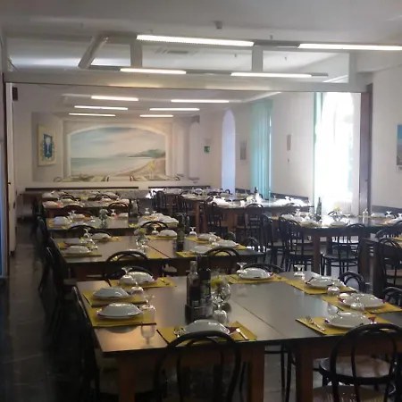 Casa Valdese Di Al Mare 瓦莱克罗夏