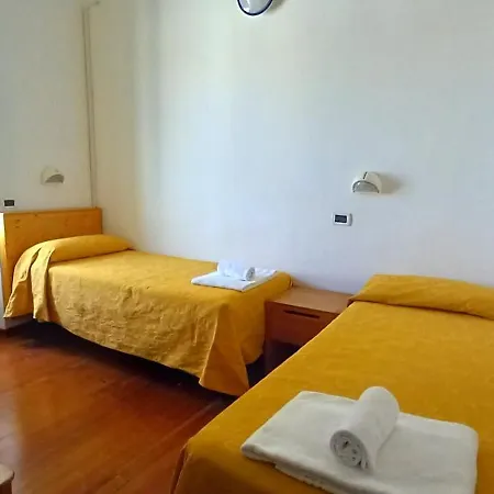 宾馆 Casa Valdese Di Al Mare 瓦莱克罗夏