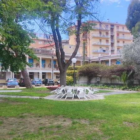 Fogadó Casa Valdese Di Al Mare Vallecrosia