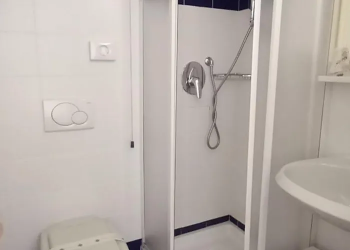 Casa Vacanze Valdese Vallecrosia Inn