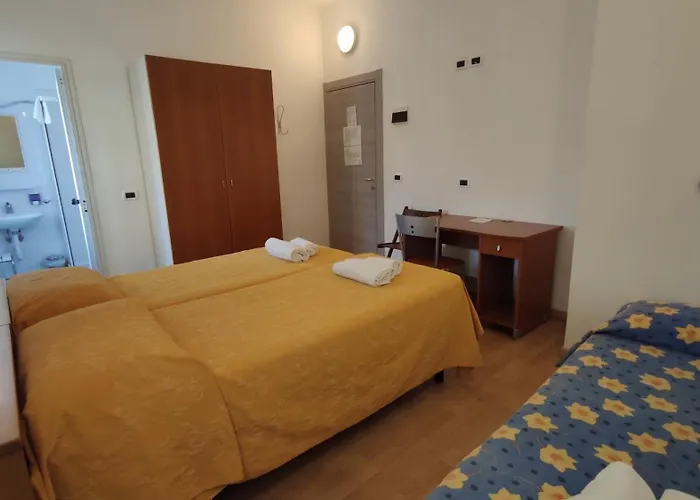 Casa Vacanze Valdese Vallecrosia * Vallecrosia